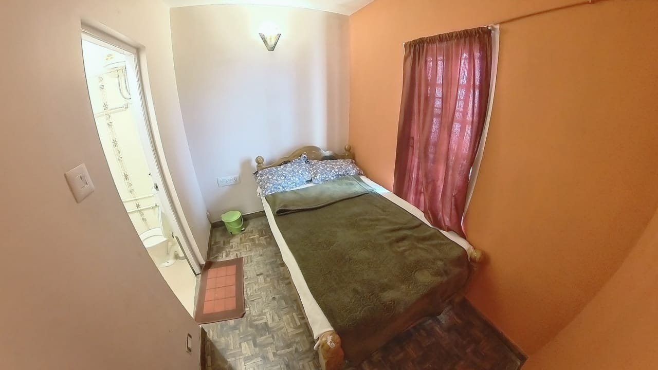 Family double room (3)